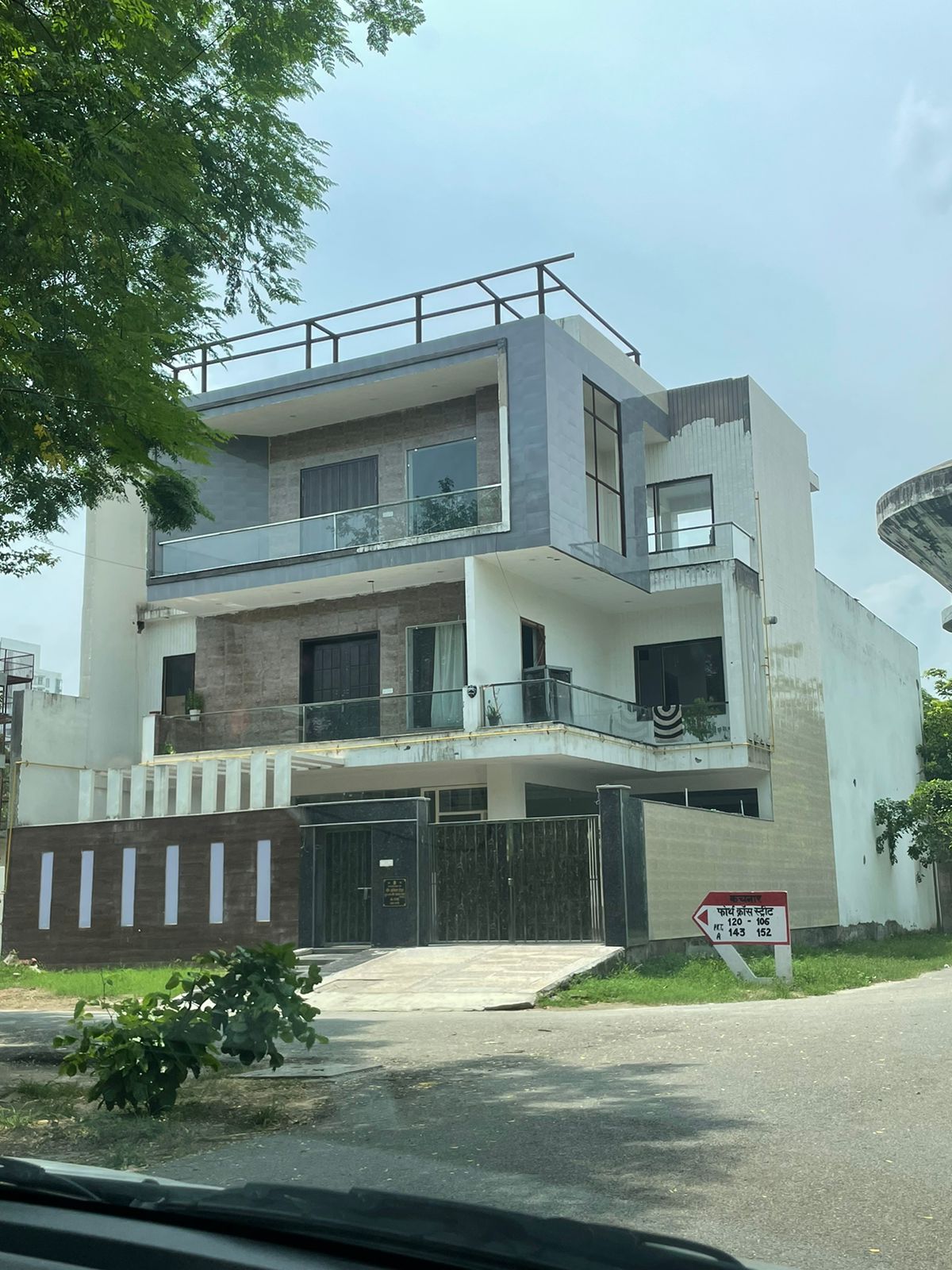 Rental 5 Bedroom 200 Sq.Mt. Independent House in Gn Swarn Nagri Greater ...