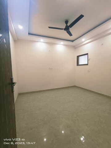 Room in 1 BHK Builder Floor at Chattarpur – for Sale