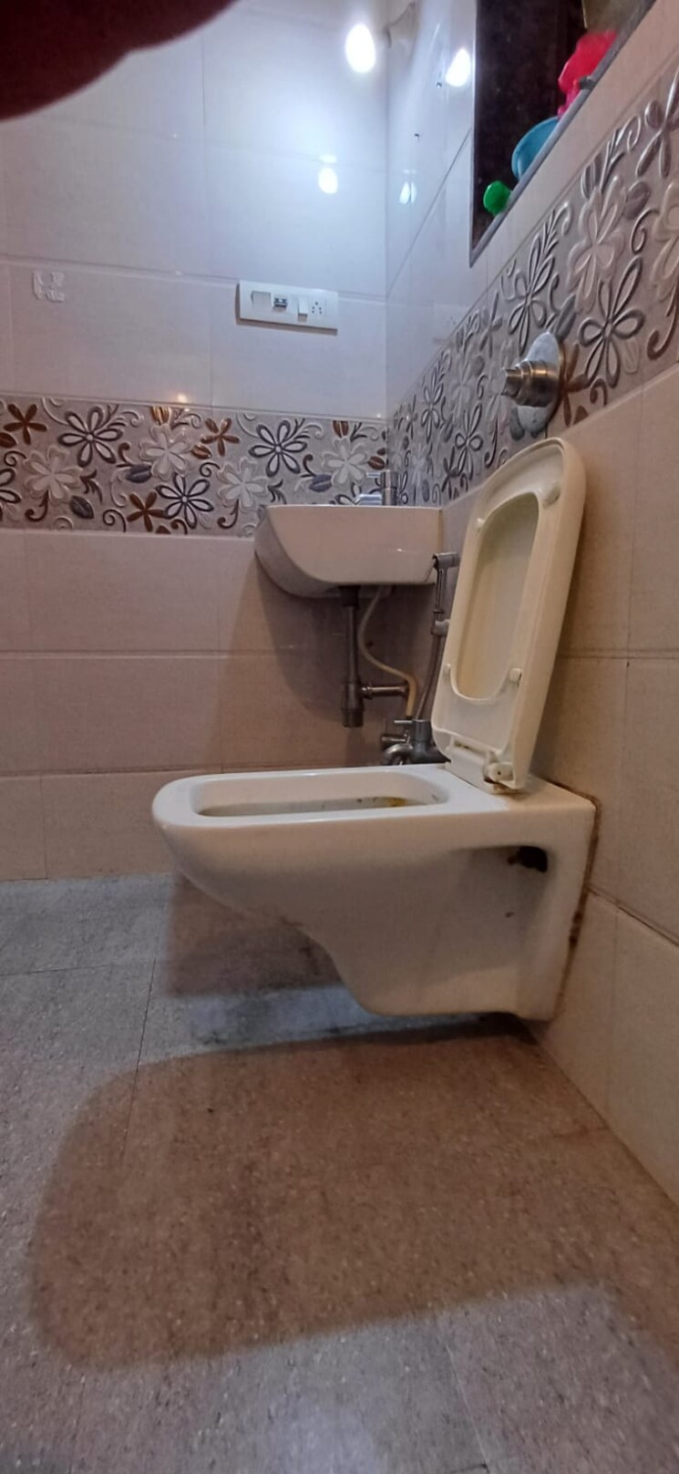Bathroom, shastri nagar 1 Bedroom 650 Sq.Ft. Apartment In Shastri Nagar Thane 6174820