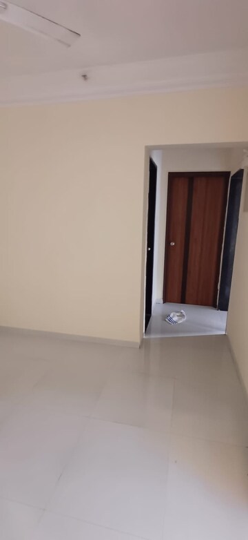Room in 1 BHK Apartment at Shastri Nagar – for Sale