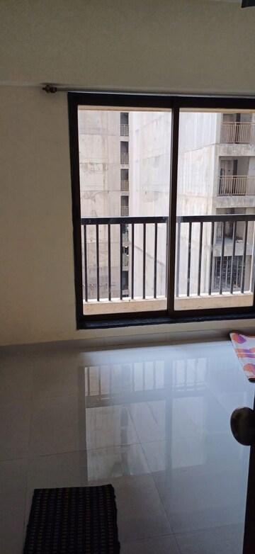 Room in 1 BHK Apartment at Shastri Nagar – for Sale
