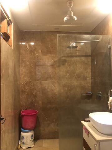 Furnished Amenities in 3 BHK Builder Floor at Sector 85 – for Sale