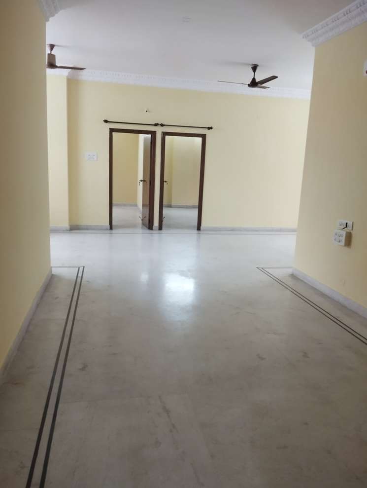 Sri Nagar Apartment