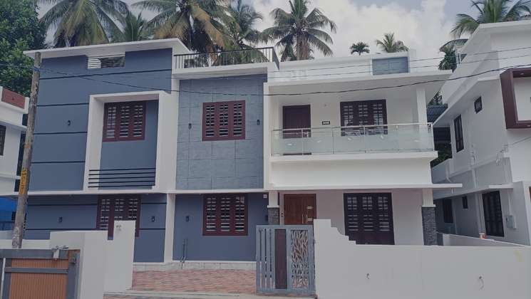 4 Bedroom 1800 Sq.Ft. Independent House in Viyyur Thrissur
