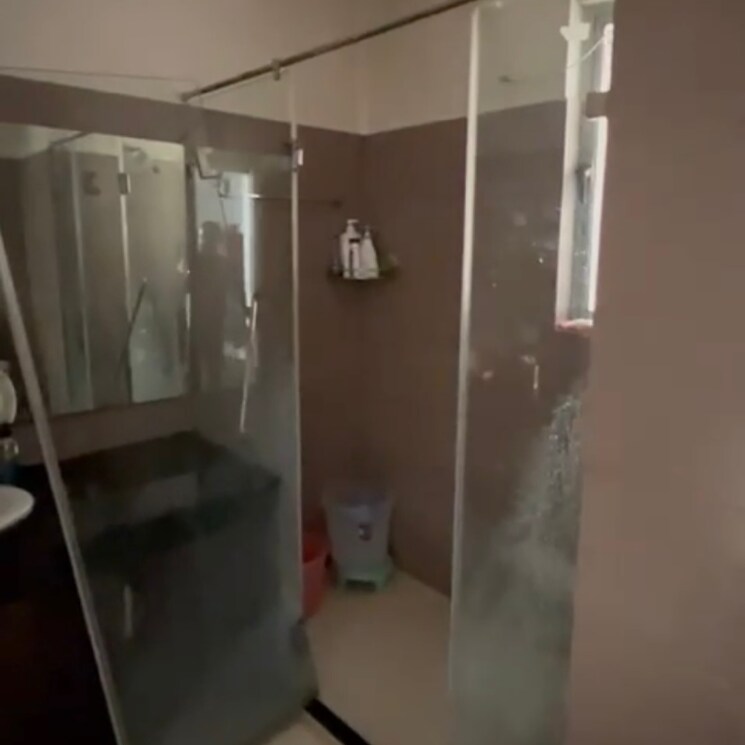 Attached Bathroom, pioneer-park-phase-1 3 Bedroom 1950 Sq.Ft. Apartment In Sector 61 Gurgaon 6179271