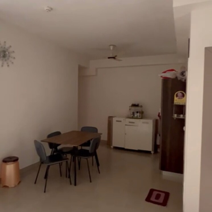 Living Room, pioneer-park-phase-1 3 Bedroom 1950 Sq.Ft. Apartment In Sector 61 Gurgaon 6179271