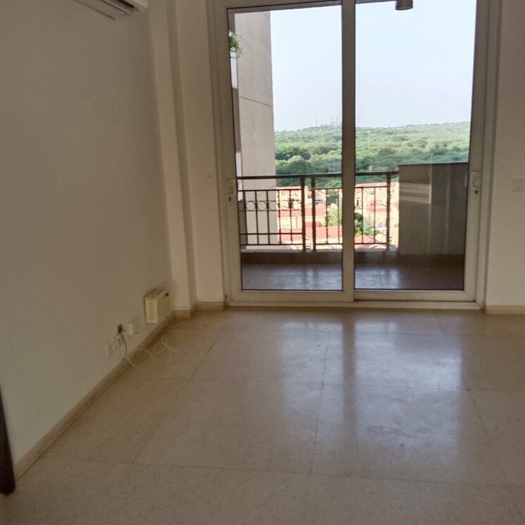 Balcony, emaar-the-palm-springs 4 Bedroom 3650 Sq.Ft. Apartment In Sector 54 Gurgaon 6179341