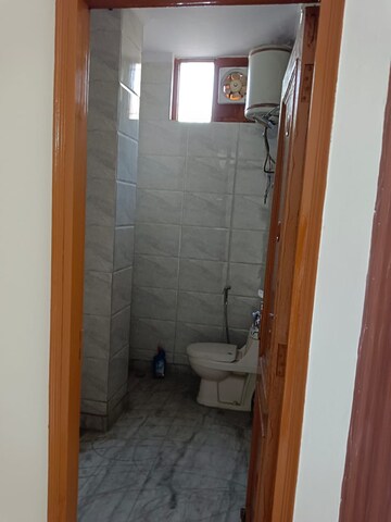 Bathroom in 3 BHK Apartment at Lajpat Nagar – for Rent