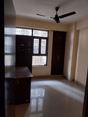 2 BHK Apartment For Resale in Mahagun Mahagunpuram II Lal Kuan Ghaziabad  6182143