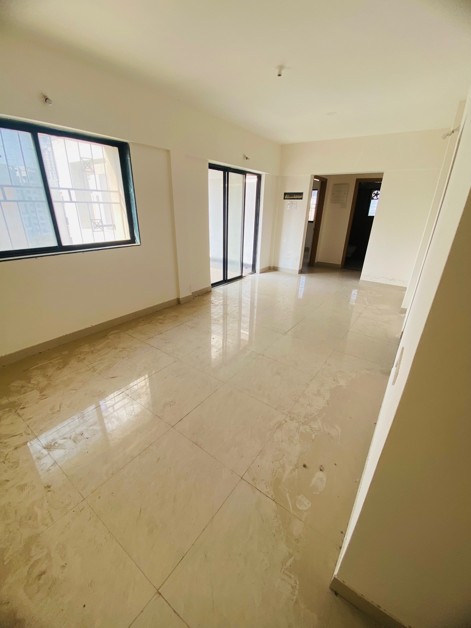 2 BHK Apartment For Sale in Raheja Vistas Phase 3