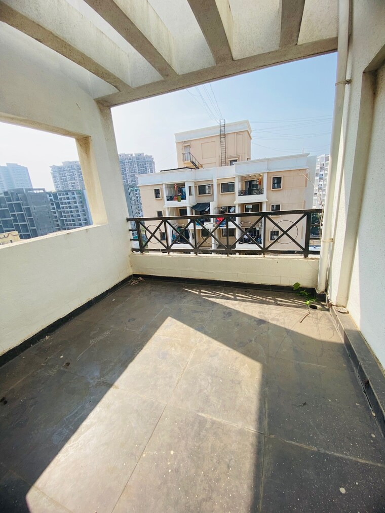 Balcony, raheja-vistas-phase-3 2 Bedroom 850 Sq.Ft. Apartment In Mohammadwadi Pune 6182701