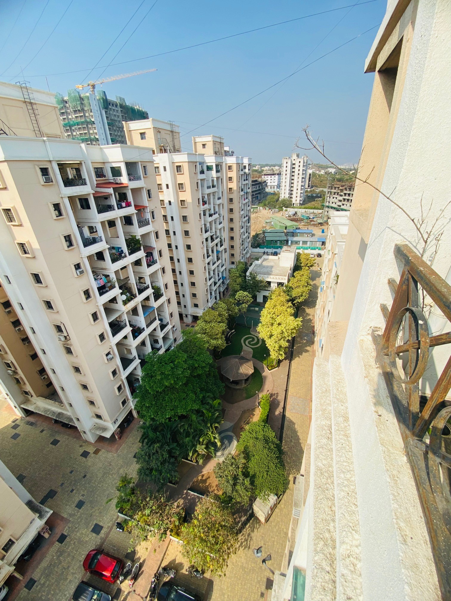 2 BHK Apartment For Sale in Raheja Vistas Phase 3