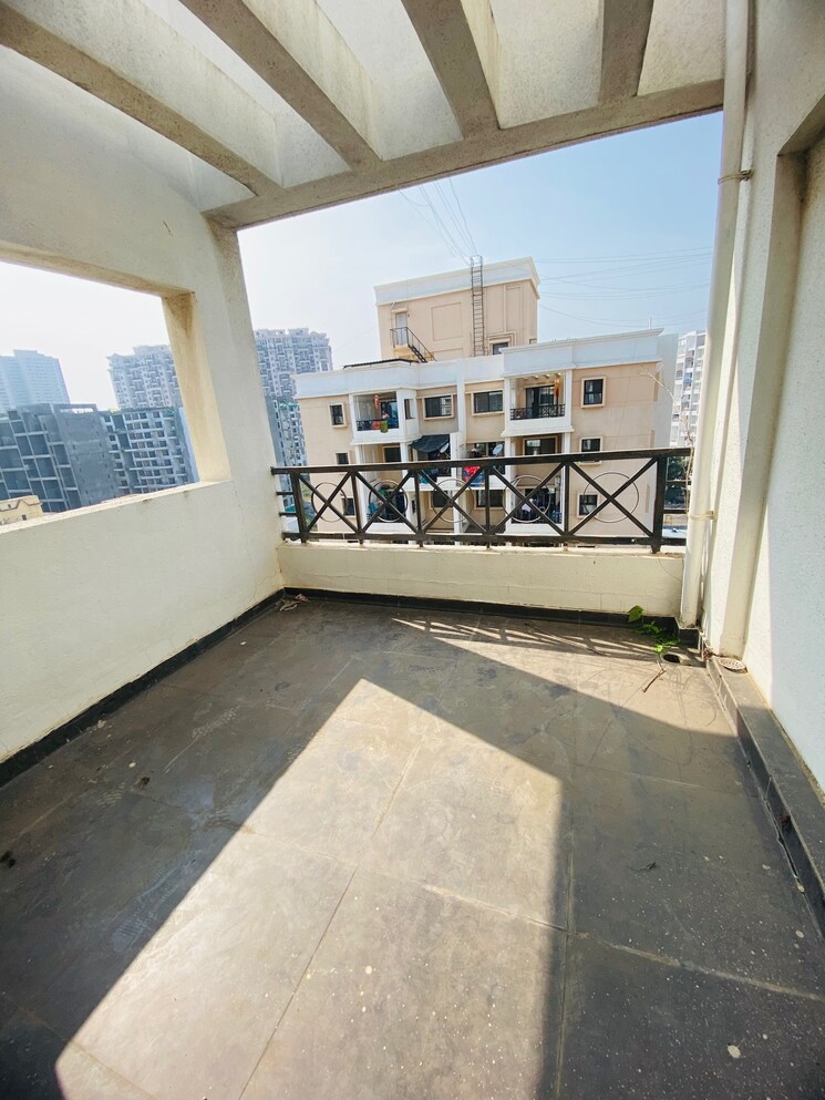 Balcony, raheja-vistas-phase-3 2 Bedroom 850 Sq.Ft. Apartment In Mohammadwadi Pune 6182871