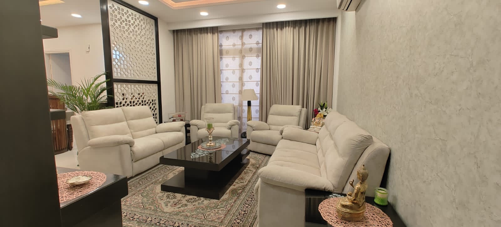 Rental 3 Bedroom 2000 Sq.Ft. Apartment in Ambala Highway Zirakpur 6183754