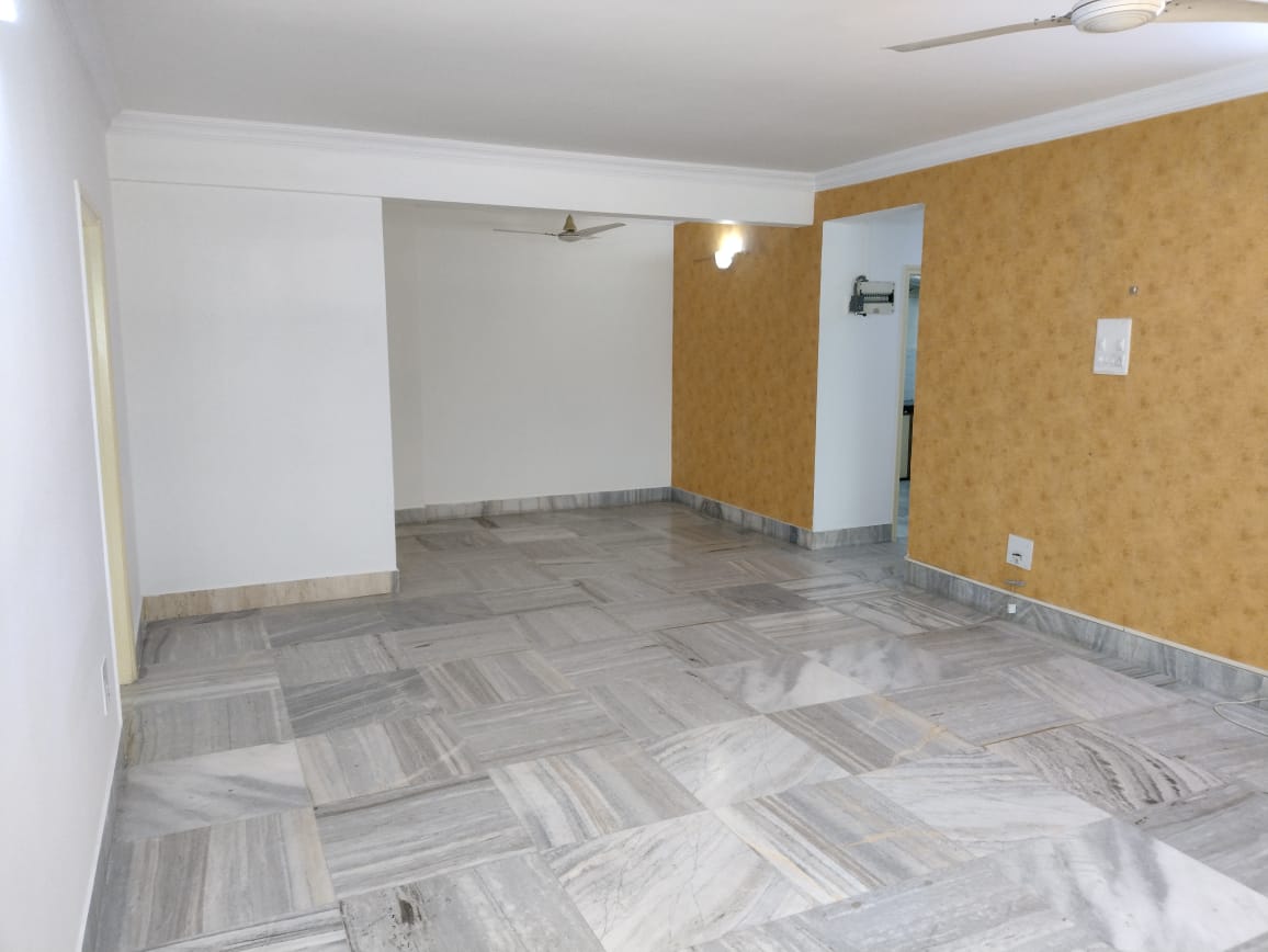 Rental 3 Bedroom 1700 Sq.Ft. Apartment in East Coast Lavelle Regency