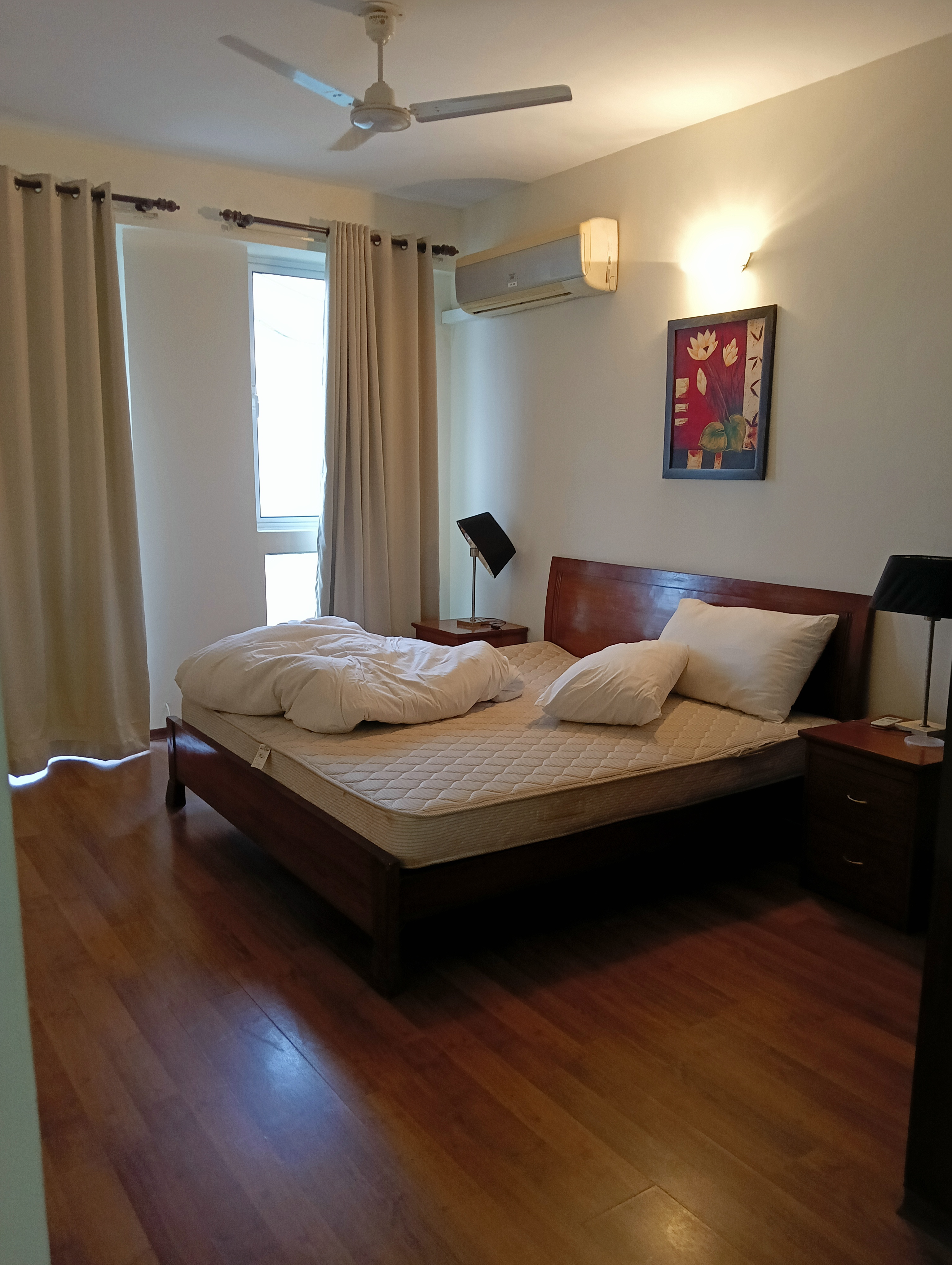 Rental 2 Bedroom 1200 Sq.Ft. Apartment in DLF Westend Heights, Sector