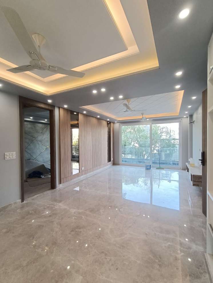 3 Bedroom 240 Sq.Yd. Builder Floor in Mayfield Garden Gurgaon