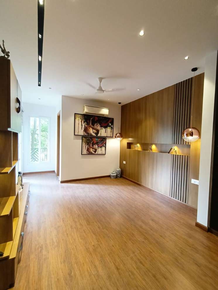 4 Bedroom 299 Sq.Yd. Builder Floor in Mayfield Garden Gurgaon
