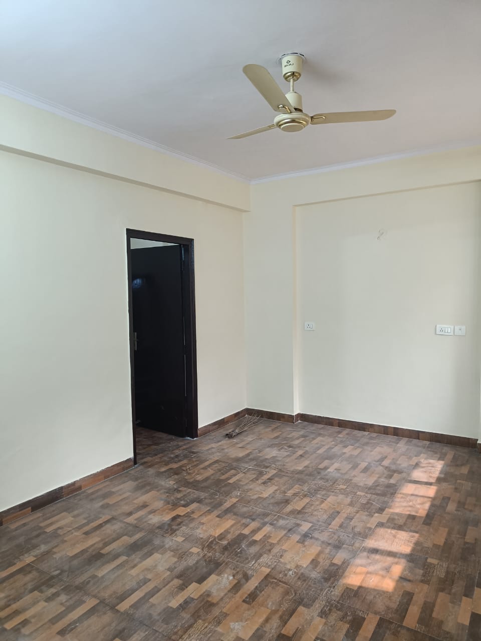 Rental 3 Bedroom 1350 Sq.Ft. Apartment in Gardenia Golf City, Sector 75