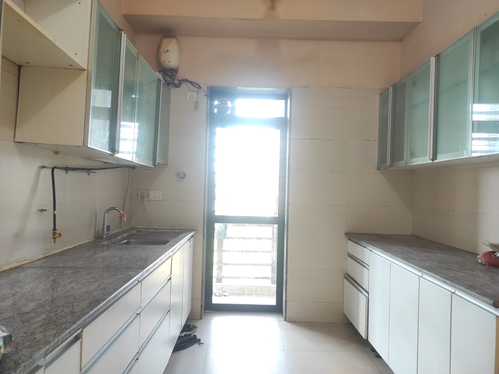 Rental 2.5 Bedroom 1250 Sq.Ft. Apartment in Lokhandwala Infrastructure ...