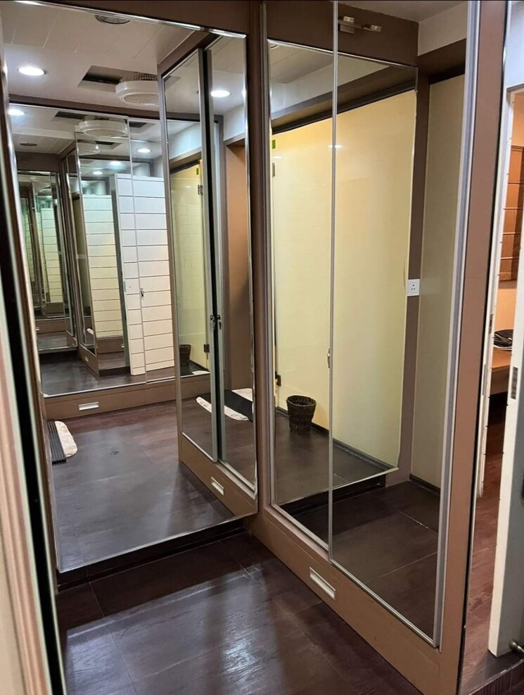 Nearby, clover-highlands 3 Bedroom 2230 Sq.Ft. Apartment In Kondhwa Pune 6186730