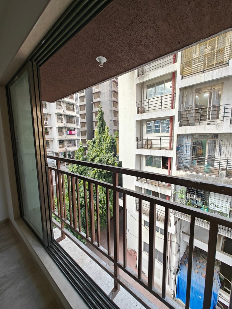Balcony, ashtavinayak-blue-breeze 2 Bedroom 950 Sq.Ft. Apartment In Andheri West Mumbai 6187097