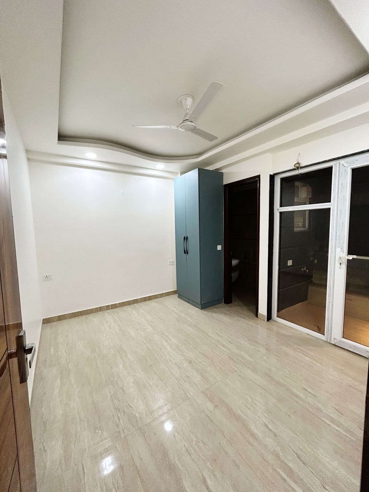 Rental 3 Bedroom 1125 Sq.Ft. Builder Floor in Chattarpur Delhi 6190575