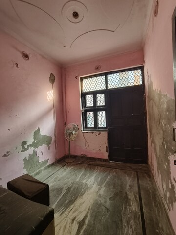 Living Room in 2 BHK Builder Floor at Dwarka Mor – for Rent
