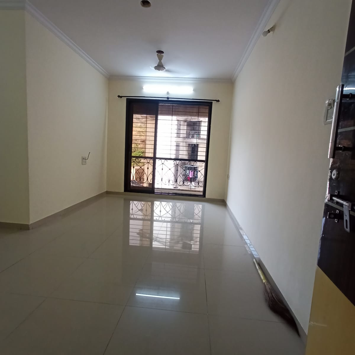 Rental 2 Bedroom 1060 Sq.Ft. Apartment in Nisarg Hyde Park, Kharghar