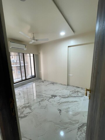 Room in 2 BHK Apartment at Shubham CHS Ghatkopar, Ghatkopar East – for Rent
