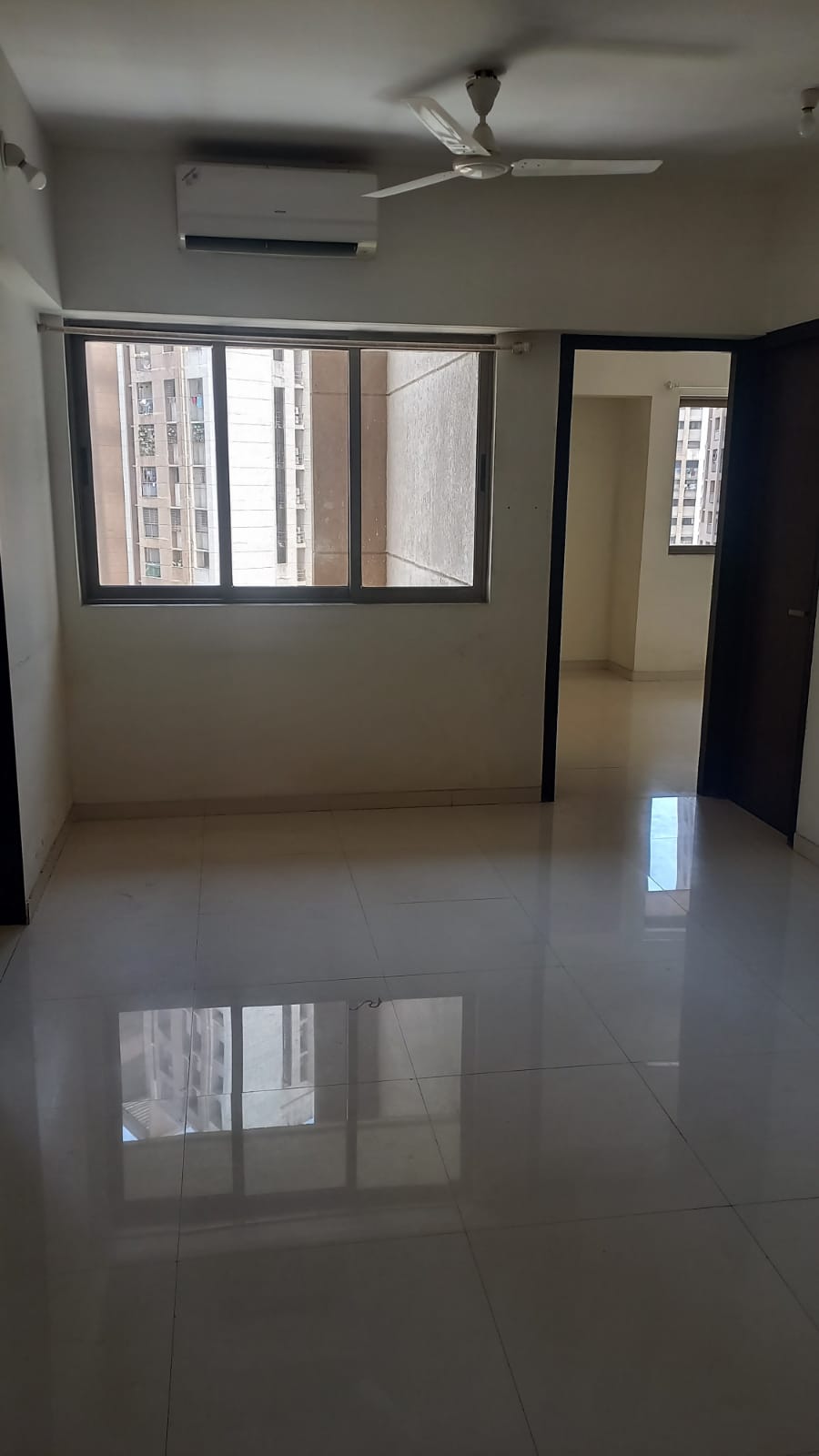 Rental 1 Bedroom 402 Sq.Ft. Apartment in Lodha Splendora, Ghodbunder