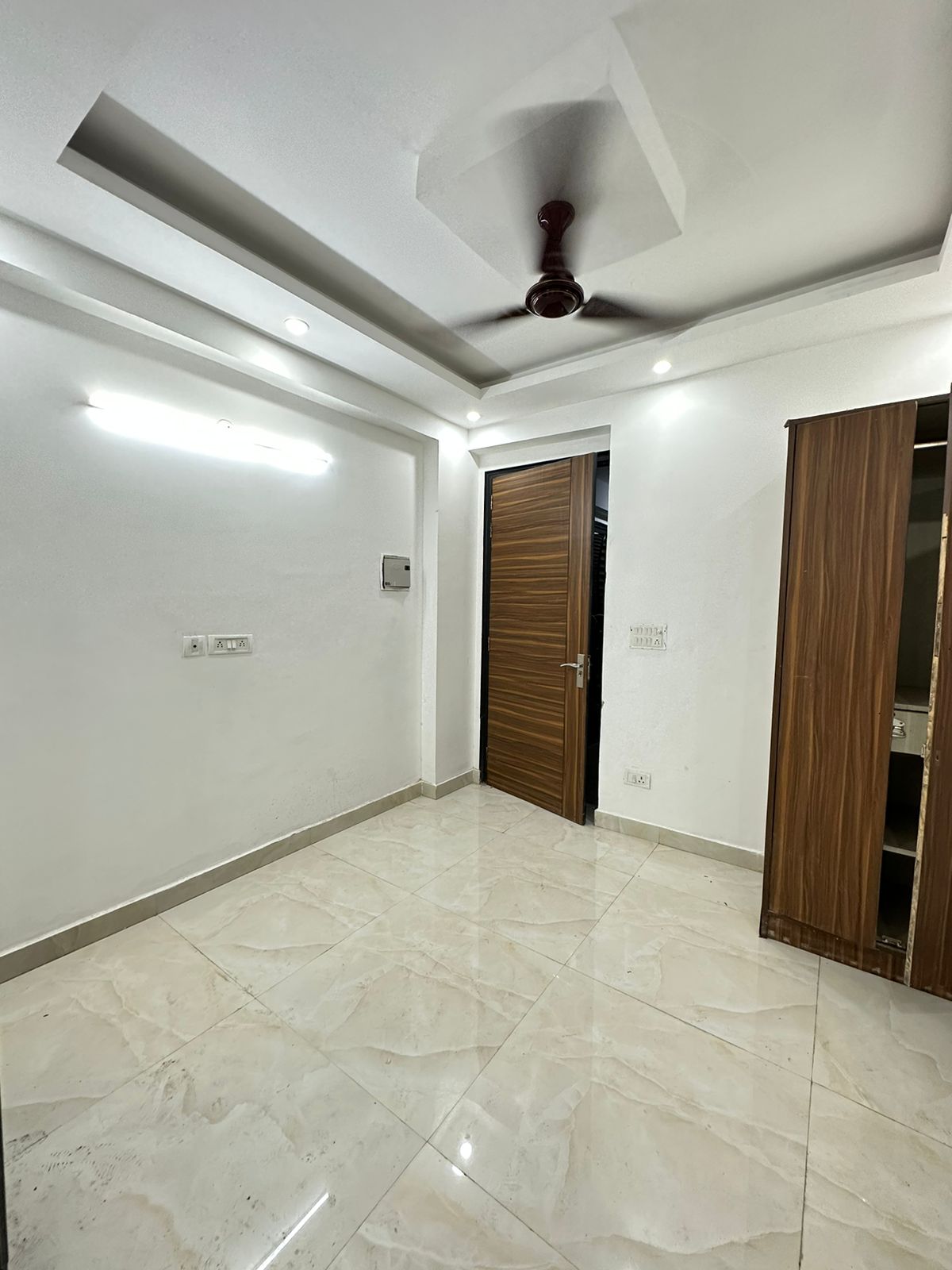 Rental 3 Bedroom 1200 Sq.Ft. Builder Floor in JVTS Gardens, Chattarpur