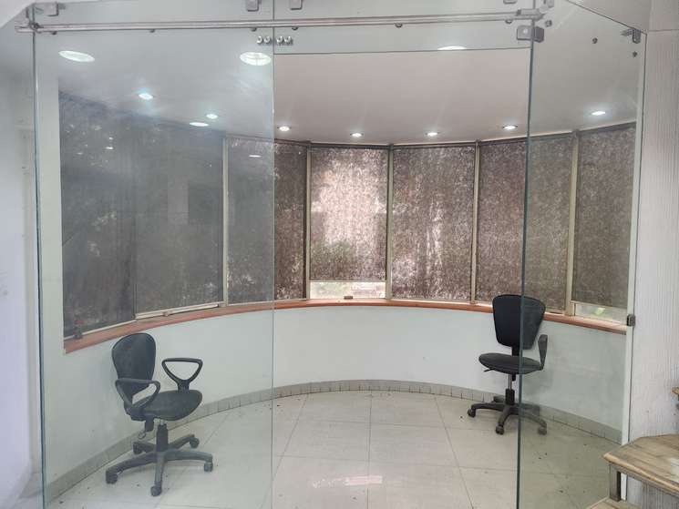 Commercial Office Space 800 Sq.Ft. in Dlf Phase ii Gurgaon