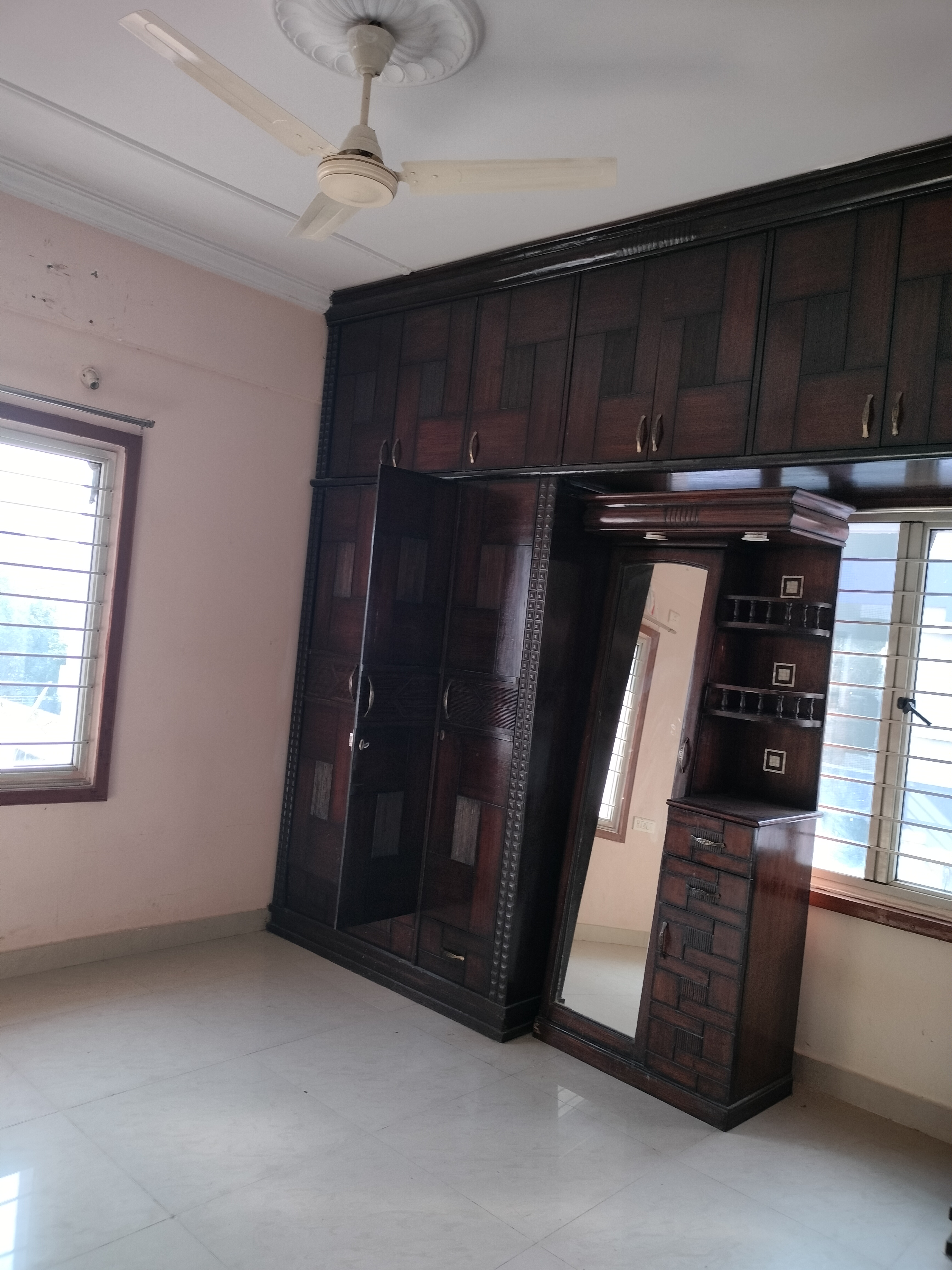 2 BHK Flats for Rent in Lb Nagar, Hyderabad 2 BHK Flats / Apartments