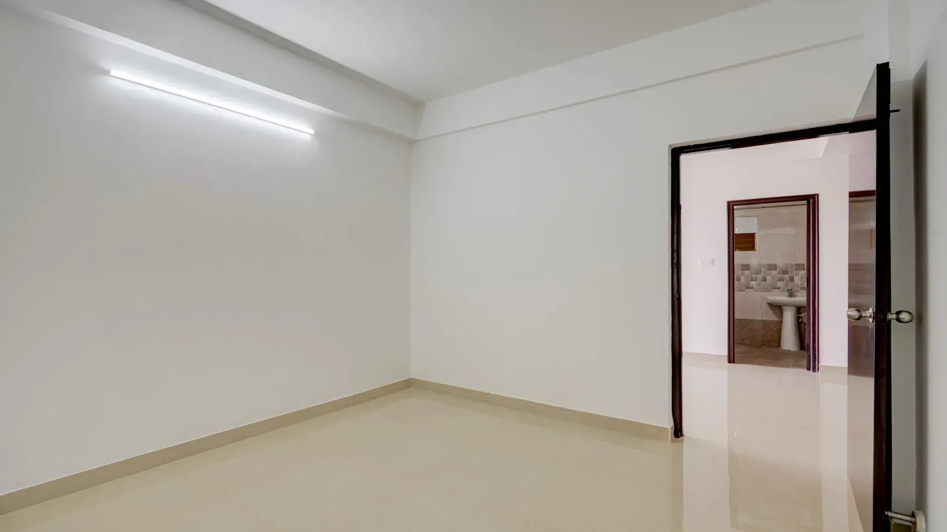 Resale 3 Bedroom 1257 Sq.Ft. Apartment in Sowparnika Purple Rose