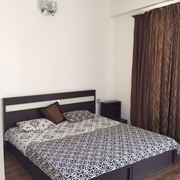 Bedroom in 3 BHK Apartment at Emaar The Palm Drive-The Premier Terraces, Sector 66 – for Rent