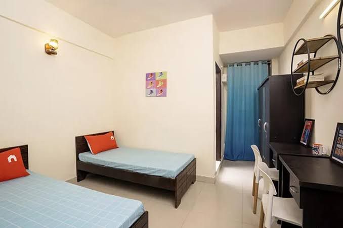 Golden Villa pg for Boys & Girls, Hostels in Sector 61, Noida - 6715797