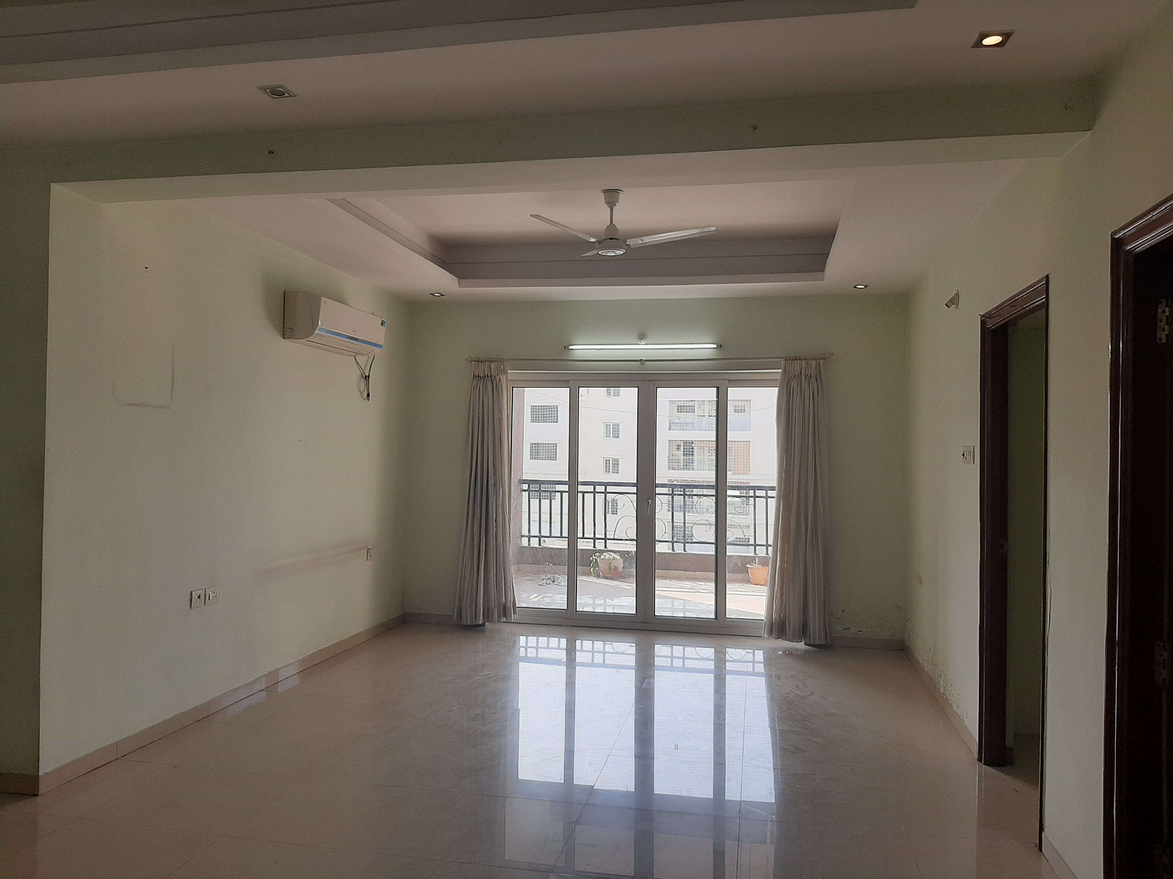 Rental 4 Bedroom 3400 Sq.Ft. Apartment in Sri Fortune Towers, Madhapur