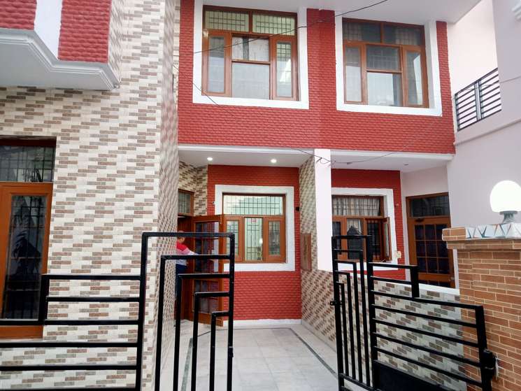 3 Bedroom 117 Sq.Yd. Independent House in Patiala Road Zirakpur