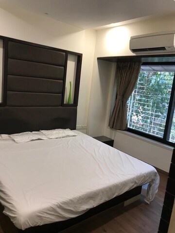 Master Bedroom in 2 BHK Apartment at Juhu – for Rent