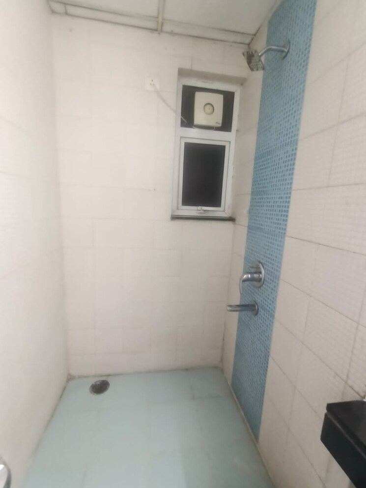 Bathroom, bestech-park-view-spa-next 4 Bedroom 2250 Sq.Ft. Apartment In Sector 67 Gurgaon 6209836