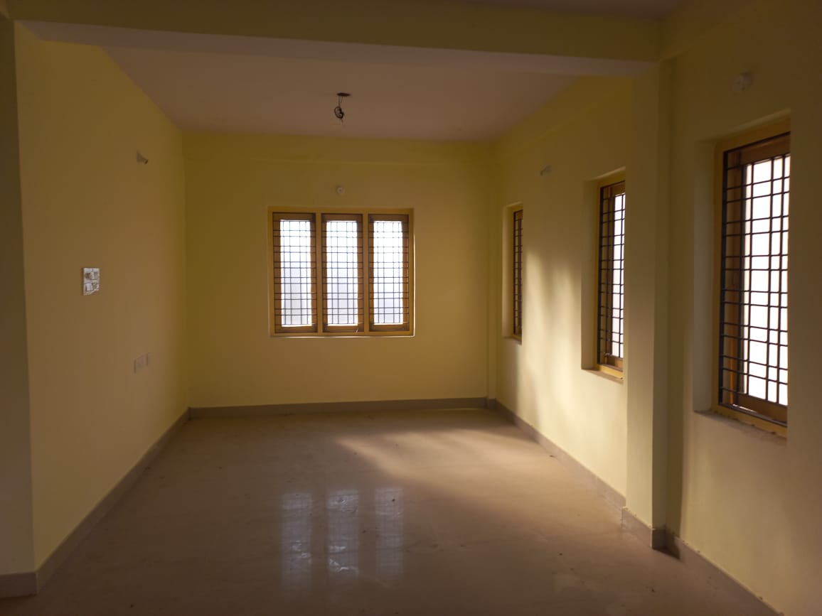 518+ Independent House near Geetha Mandir Radha Krishna Temple