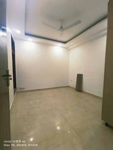 Room in 3 BHK Builder Floor at Chattarpur – for Sale