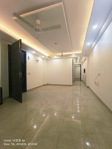 Room in 3 BHK Builder Floor at Chattarpur – for Sale