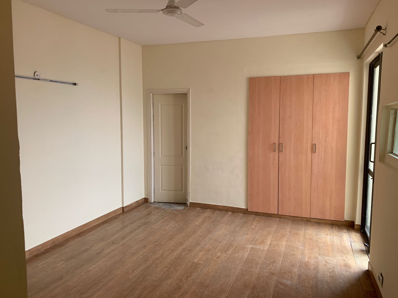 Rental 3 Bedroom 1864 Sq.Ft. Apartment in Umang Summer Palms, Sector 86