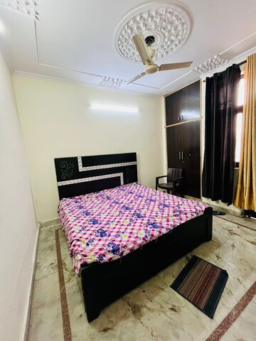Bedroom in 3 BHK Builder Floor at Dwarka Mor – for Rent