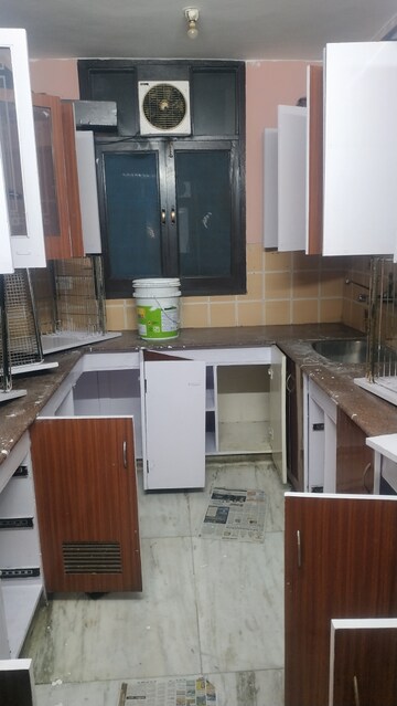 Kitchen in 3 BHK Apartment at Mahagun Manor, Sector 50 – for Sale