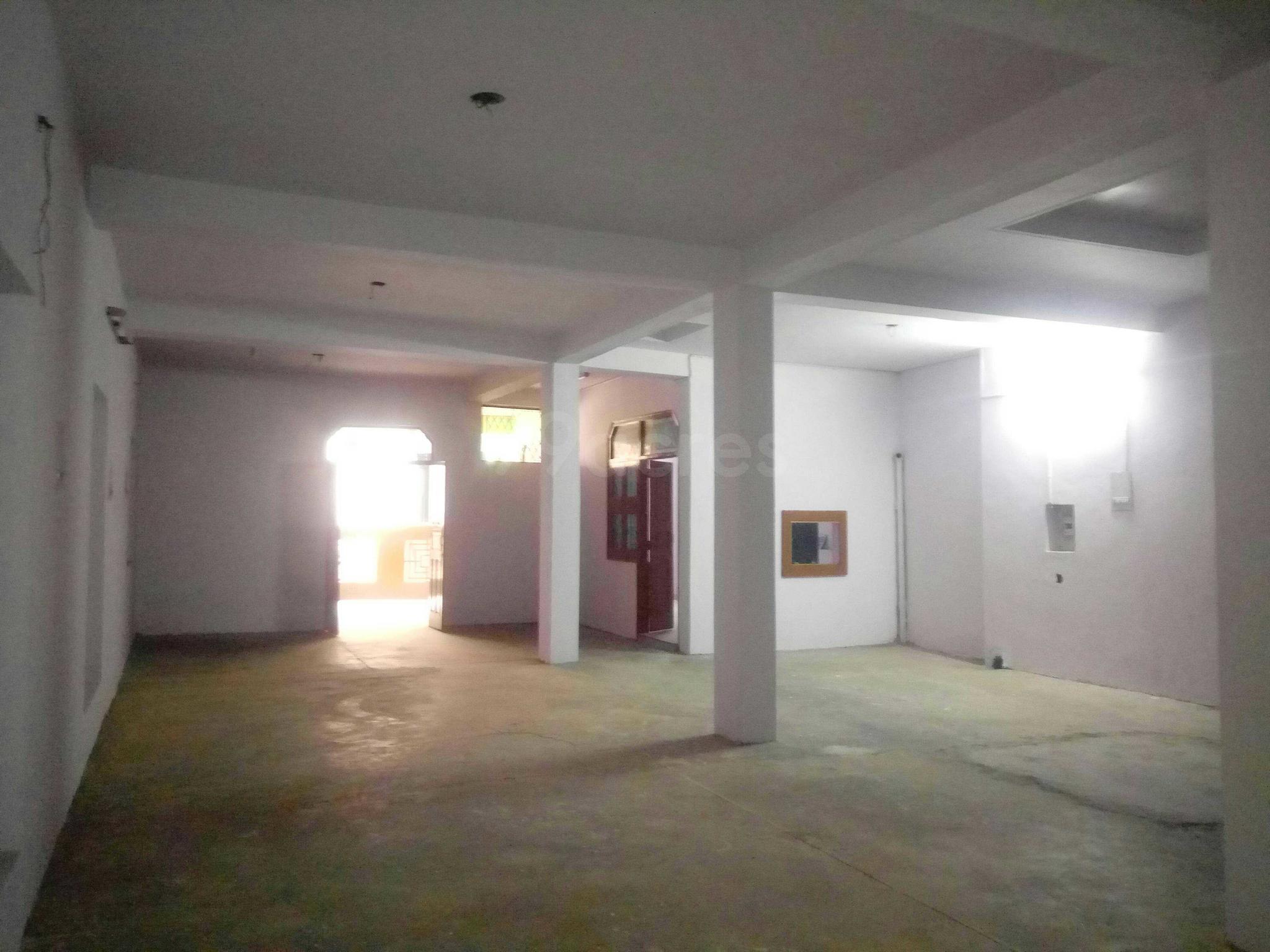 Rental Commercial Warehouse 2000 Sq.Ft. in Mangolpuri Delhi 6212216