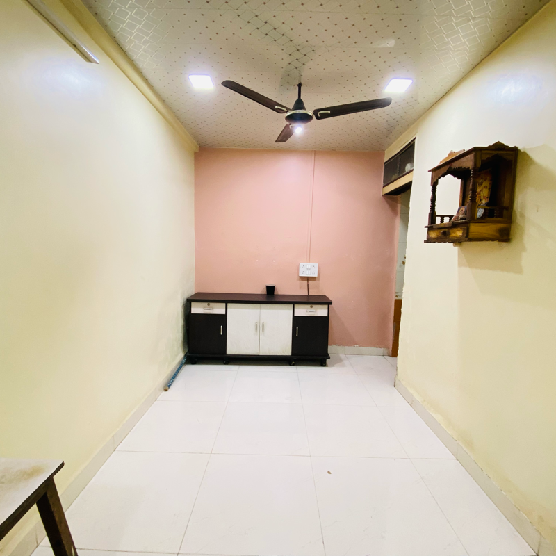 1 BHK + Extra Room Apartment For Rent in Shiv Krupa 