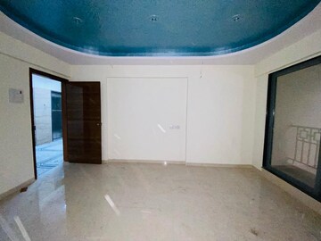 Room in 2 BHK Apartment at Thakurli – for Rent